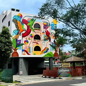 Hotel Coliwoo Pasir Panjang - Coliving