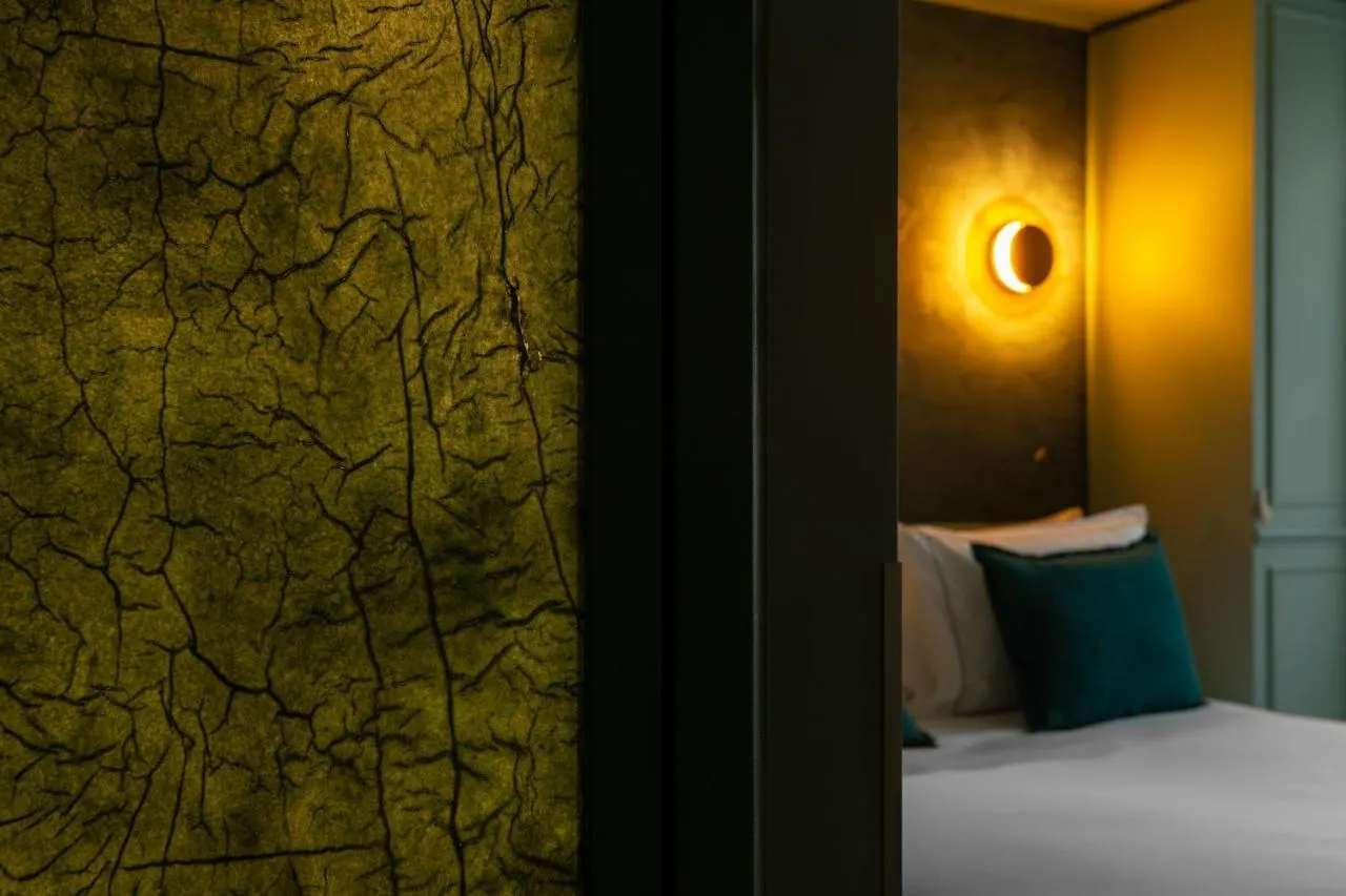 Bonsoir Madame Hotel Paris