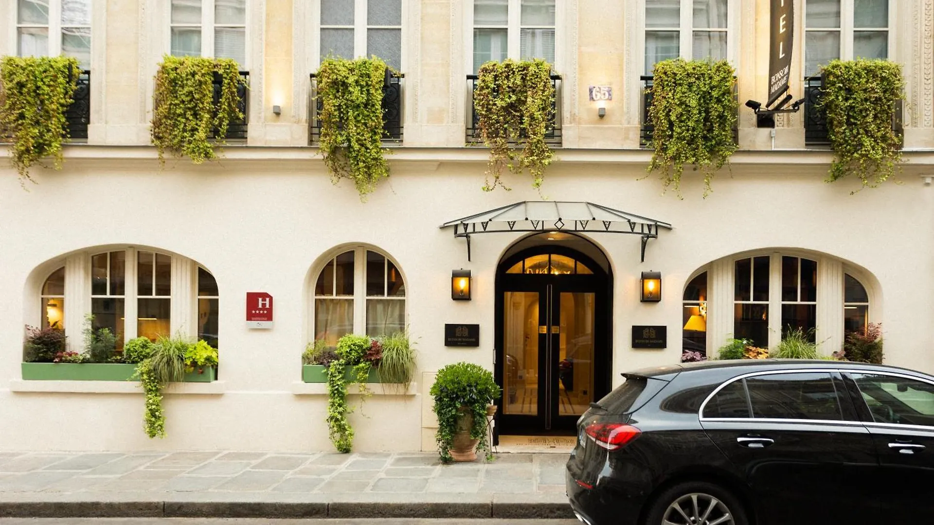 Bonsoir Madame Hotel Paris