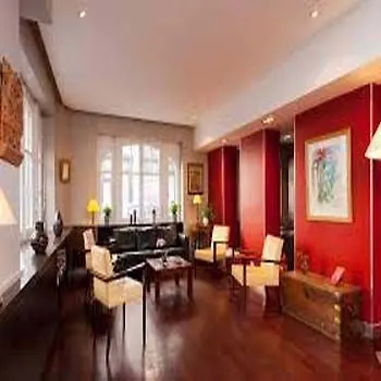 Bonsoir Madame Hotel Paris 4*,
