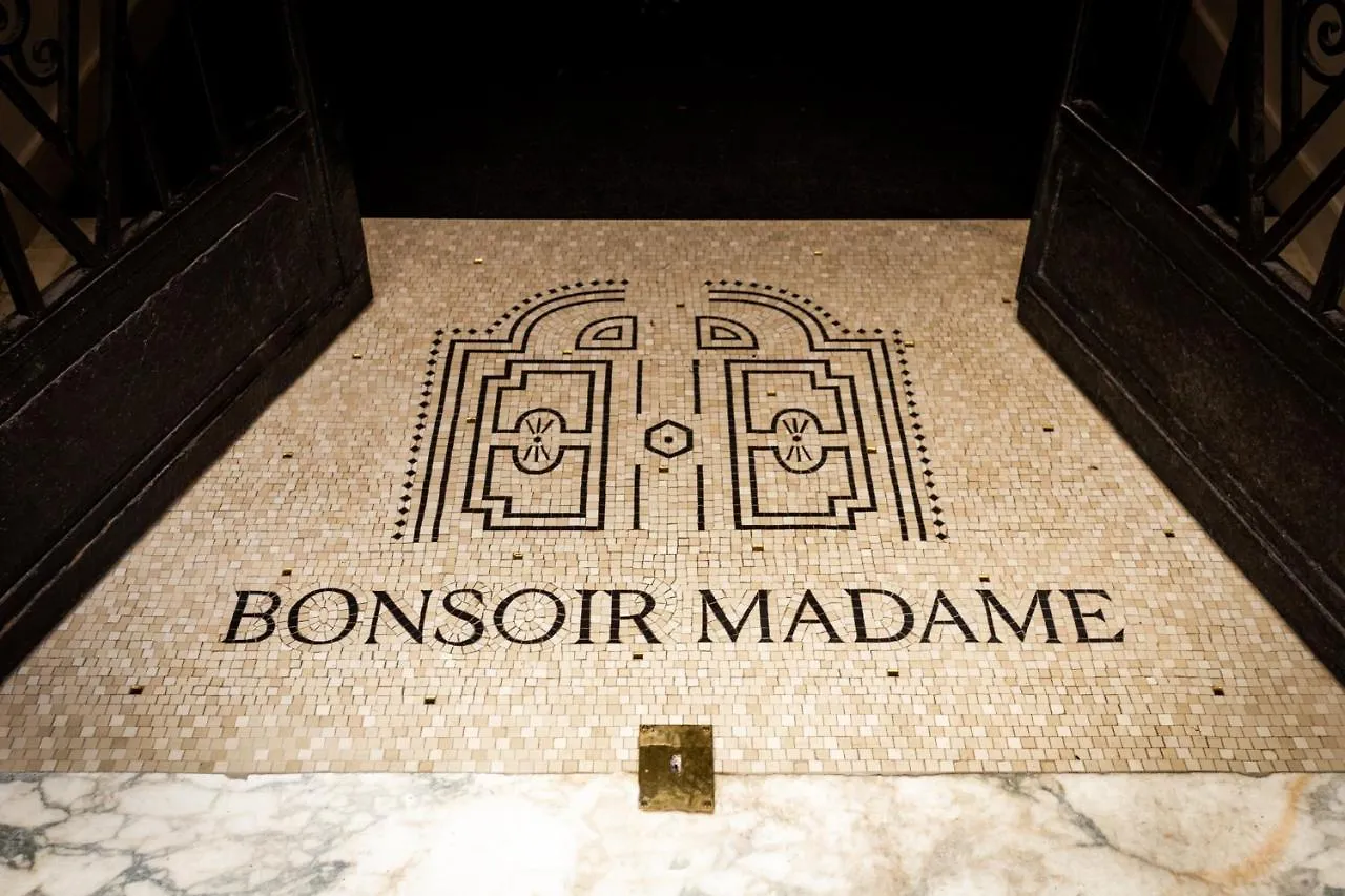 Bonsoir Madame Hotel Paris France